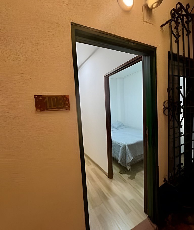Urban Oasis 2BR | Full Kitchen & AC - Gourmet Zone