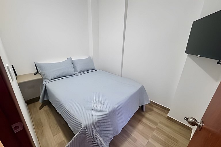 Urban Oasis 2BR | Full Kitchen & AC - Gourmet Zone