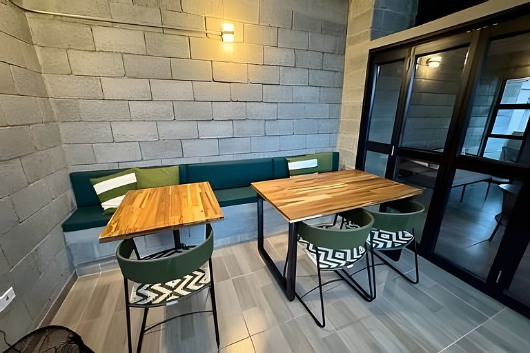 Luxury Industrial Room | Balcón en Granada + WiFi