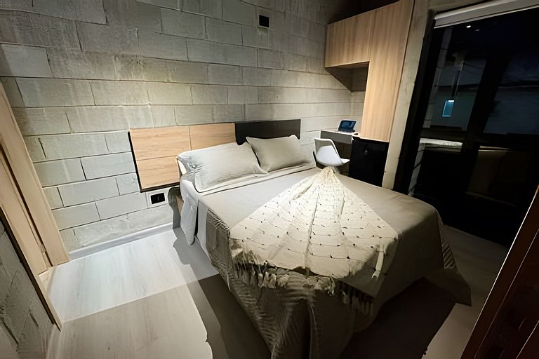 Luxury Industrial Room | Balcón en Granada + WiFi