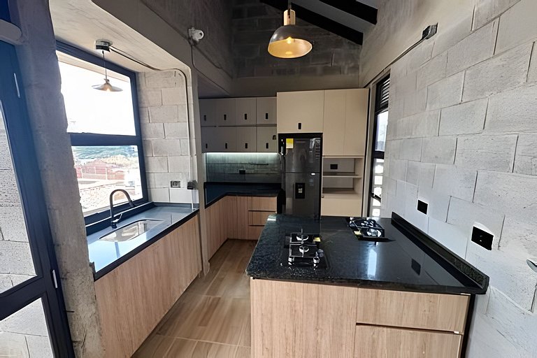 Design Room con Vista Exterior | Granada Norte