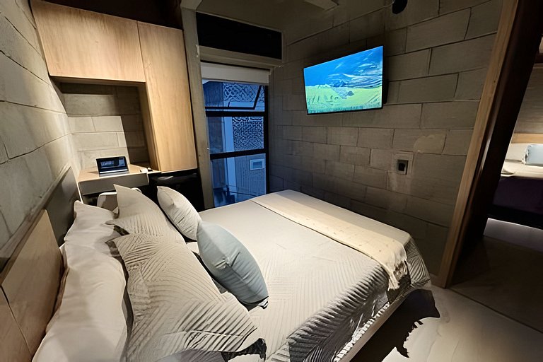 Design Room con Vista Exterior | Granada Norte