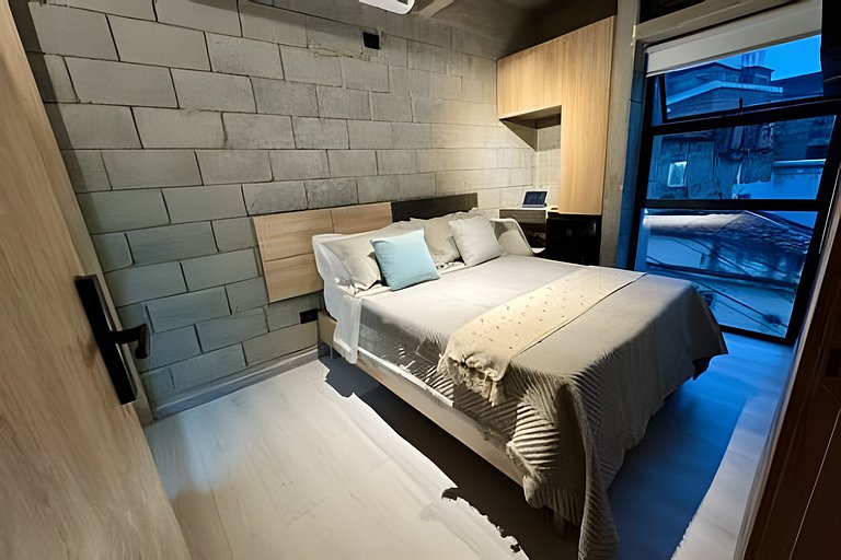 Design Room con Vista Exterior | Granada Norte