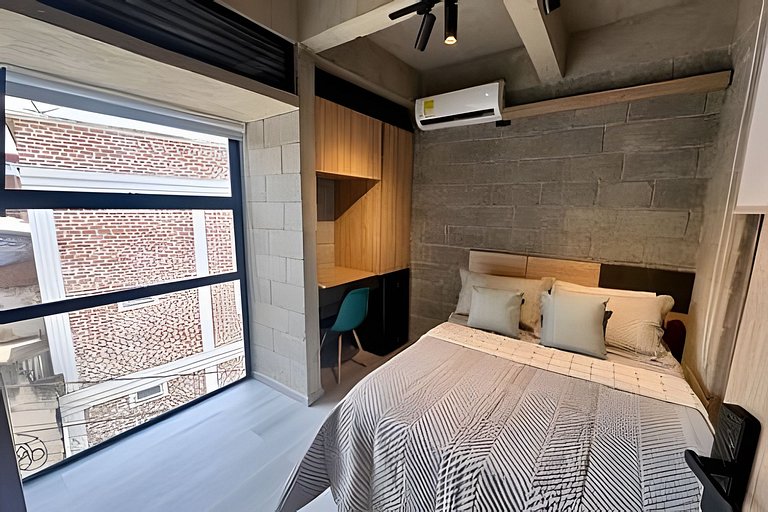 Design Room con Vista Exterior | Granada Norte