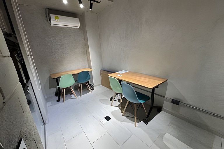 Design Room con Vista Exterior | Granada Norte