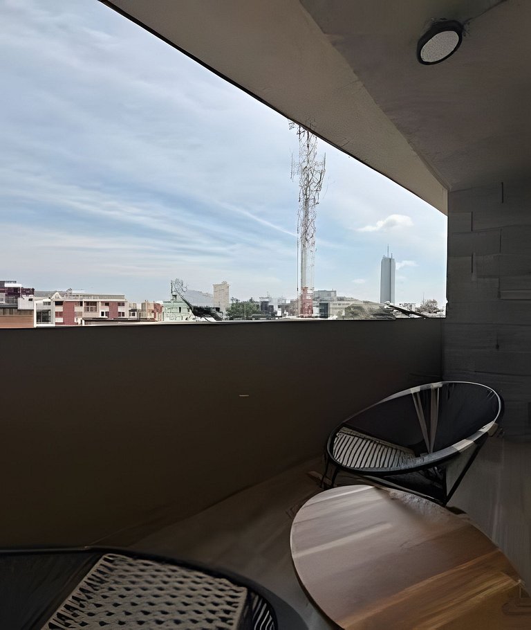 Industrial Style Room | Quiet & Central | Granada