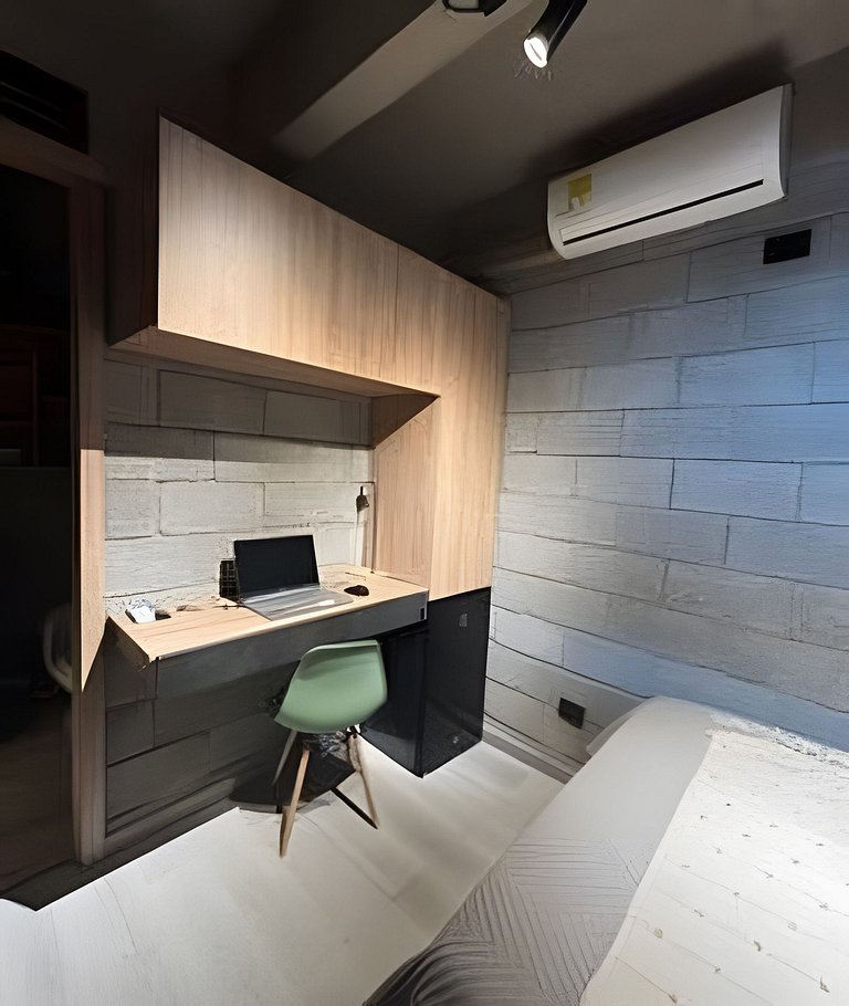 Industrial Minimalist Room | Silencio & Diseño