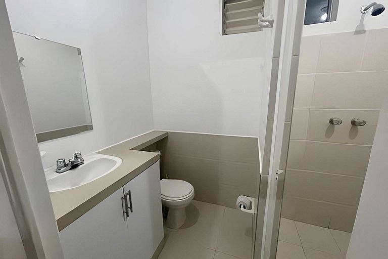 La Terraza Studio | AC + Wi-Fi + Kitchen