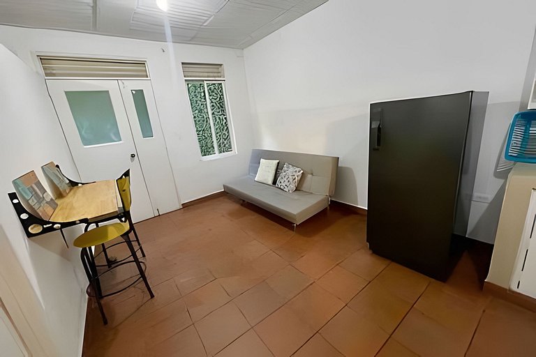 La Terraza Studio | AC + Wi-Fi + Kitchen