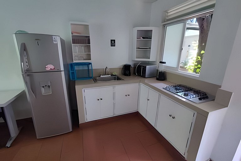La Terraza Studio | AC + Wi-Fi + Kitchen