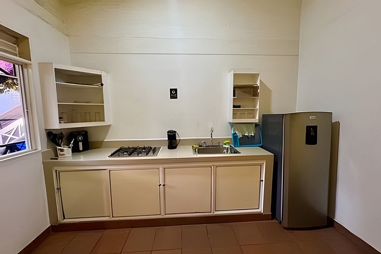 Design Nomad Studio | Cocina + Wi-Fi + AC