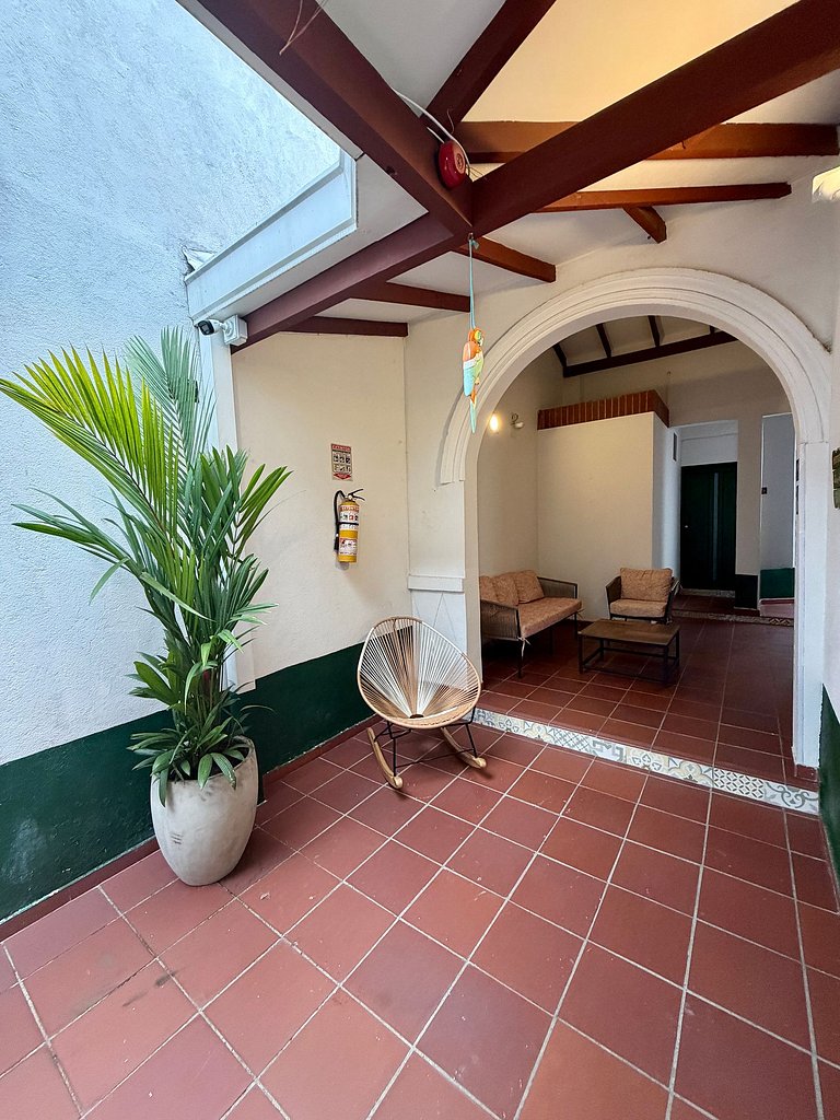 Urban Oasis 2BR | Full Kitchen & AC - Gourmet Zone