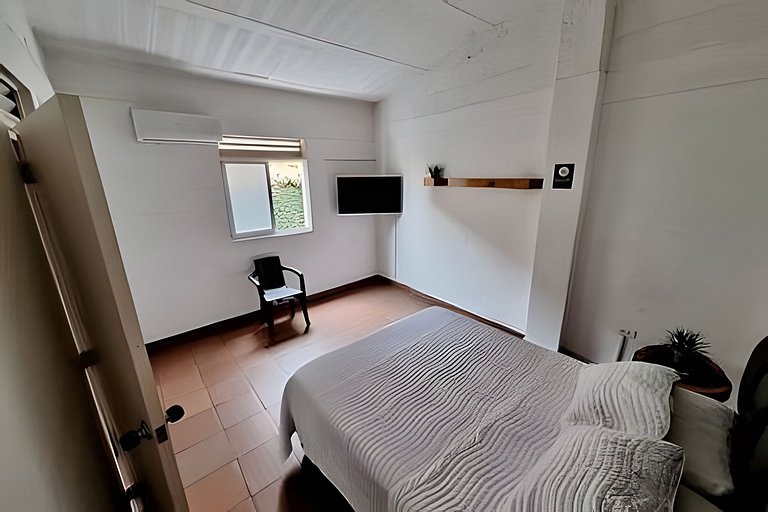 The Gathering Loft | 2 Double Beds + AC
