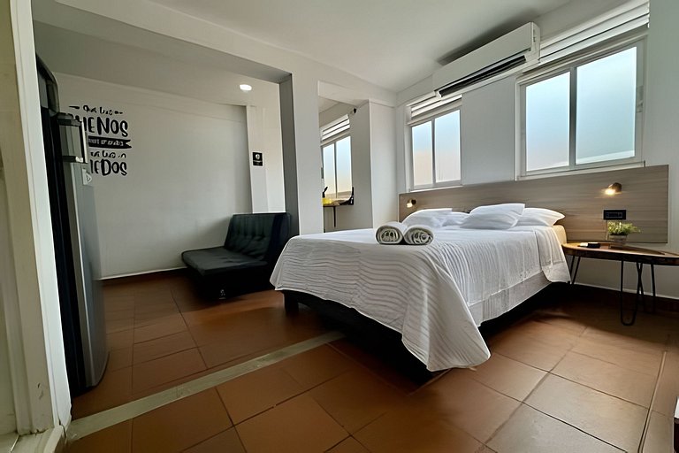 La Terraza Studio | AC + Wi-Fi + Kitchen