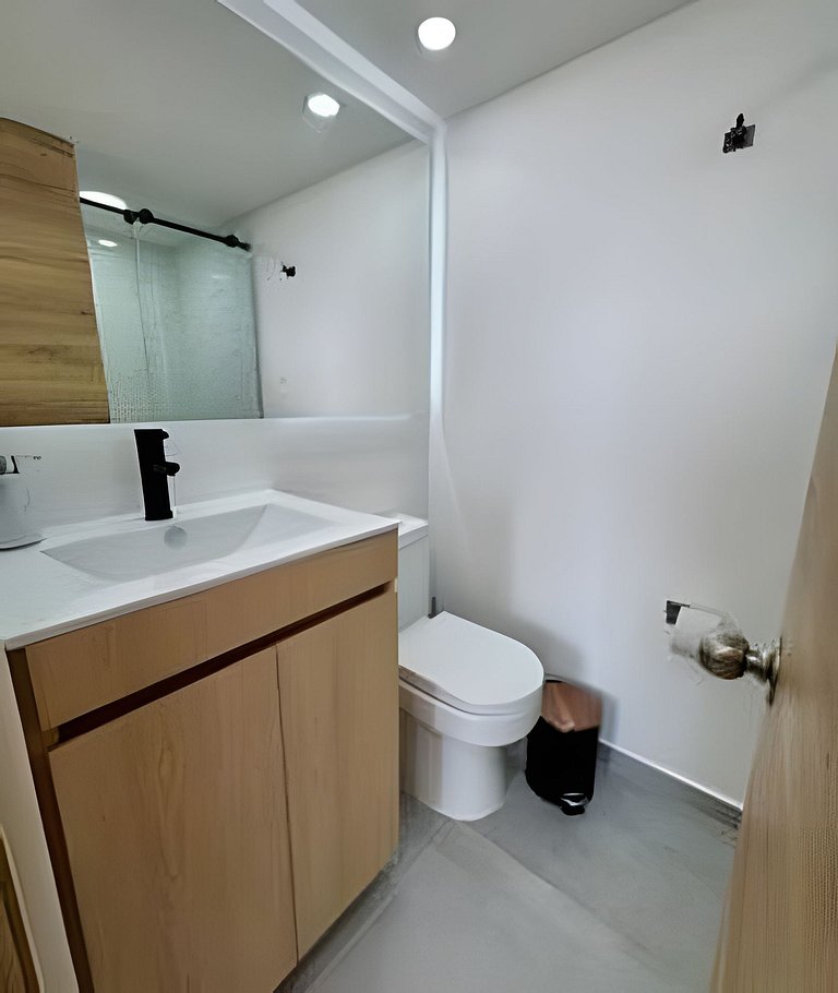 Ejecutivo & Moderno | Parqueadero+AC | El Refugio