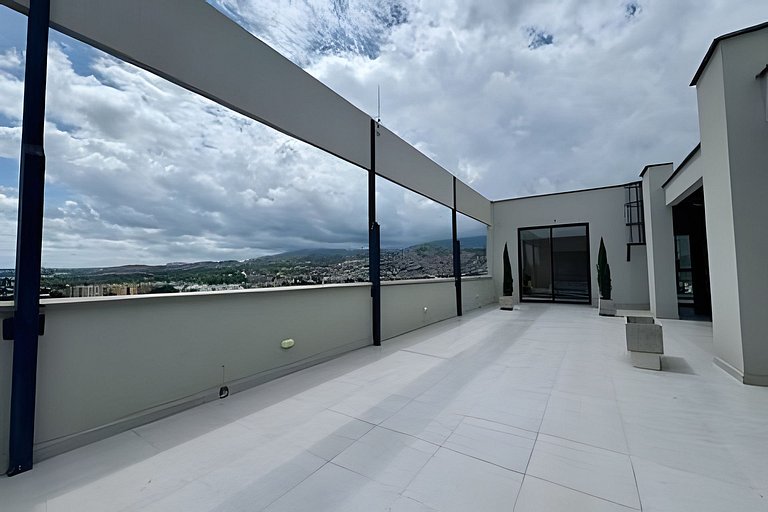Ejecutivo & Moderno | Parqueadero+AC | El Refugio