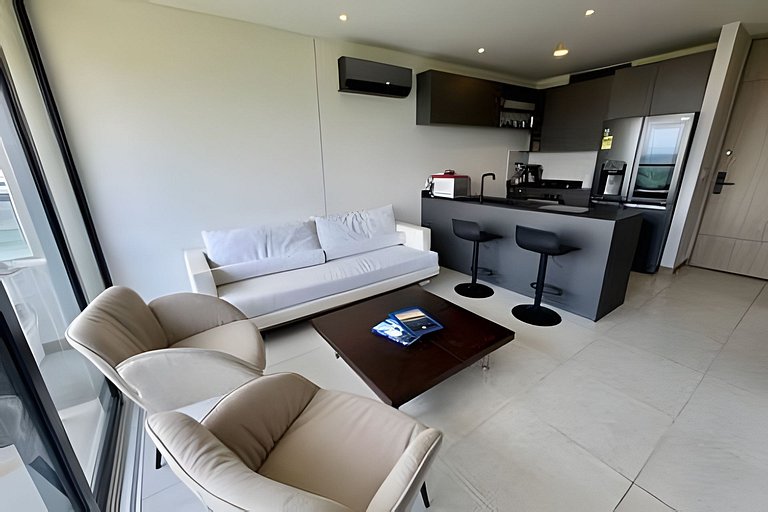 Moderno Loft Pance / Vista a la Naturaleza & Pool