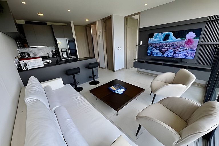 Moderno Loft Pance / Vista a la Naturaleza & Pool